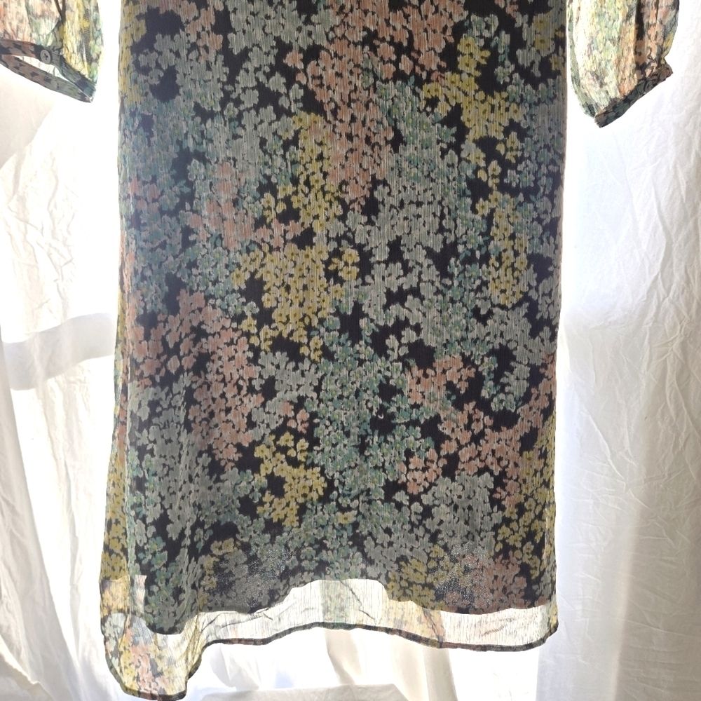 Pretty Loft Dress EUC - Picture 11 of 14